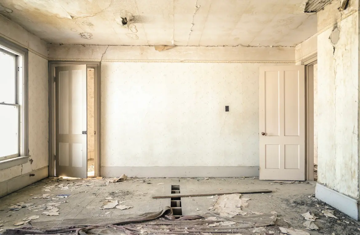 Waste disposal crew managing a cleanout project in Blythewood